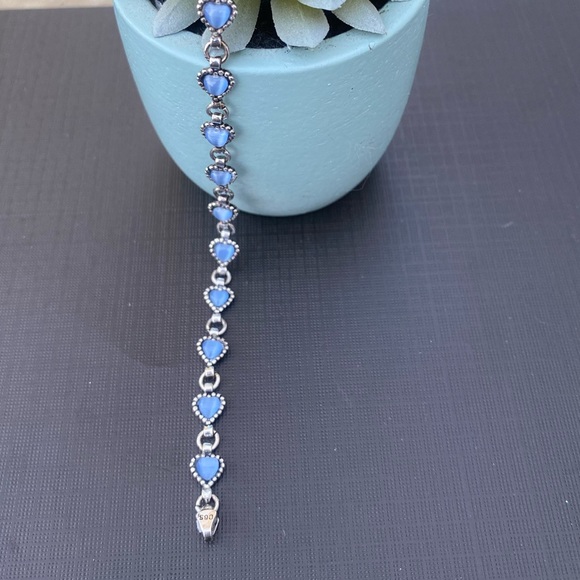 🔺 SOLD 🔺 Vintage Sterling Blue Heart Bracelet - Picture 2 of 8